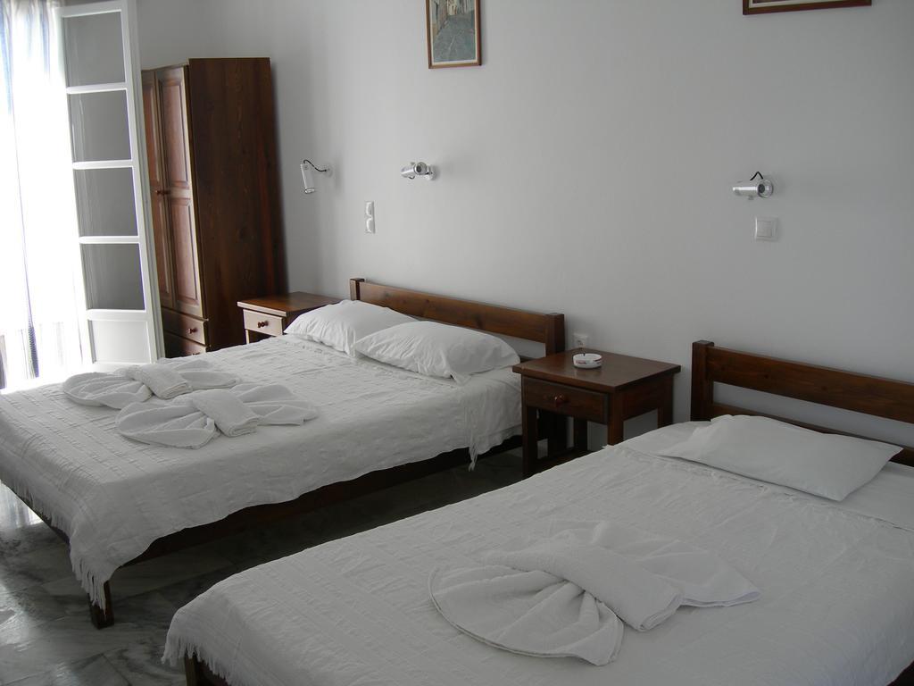 Bizas Rooms & Studios Парос Стая снимка